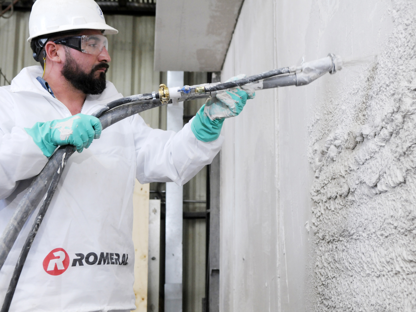 Entregamos soluciones comprobadas: productividad, eficiencia y confianza